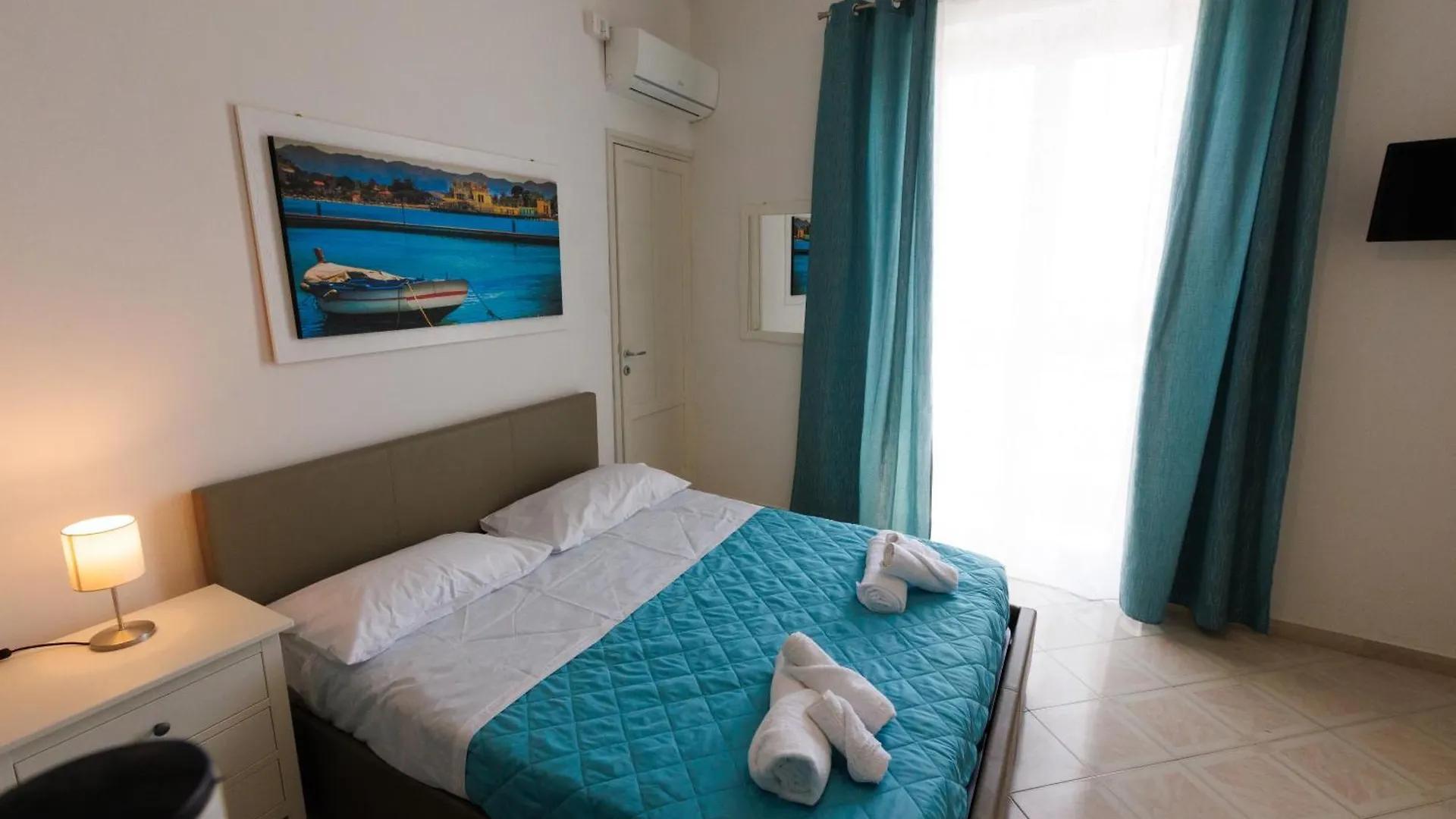 Donna Rosalia Apartments تْرابْيا 0*,  إيطاليا