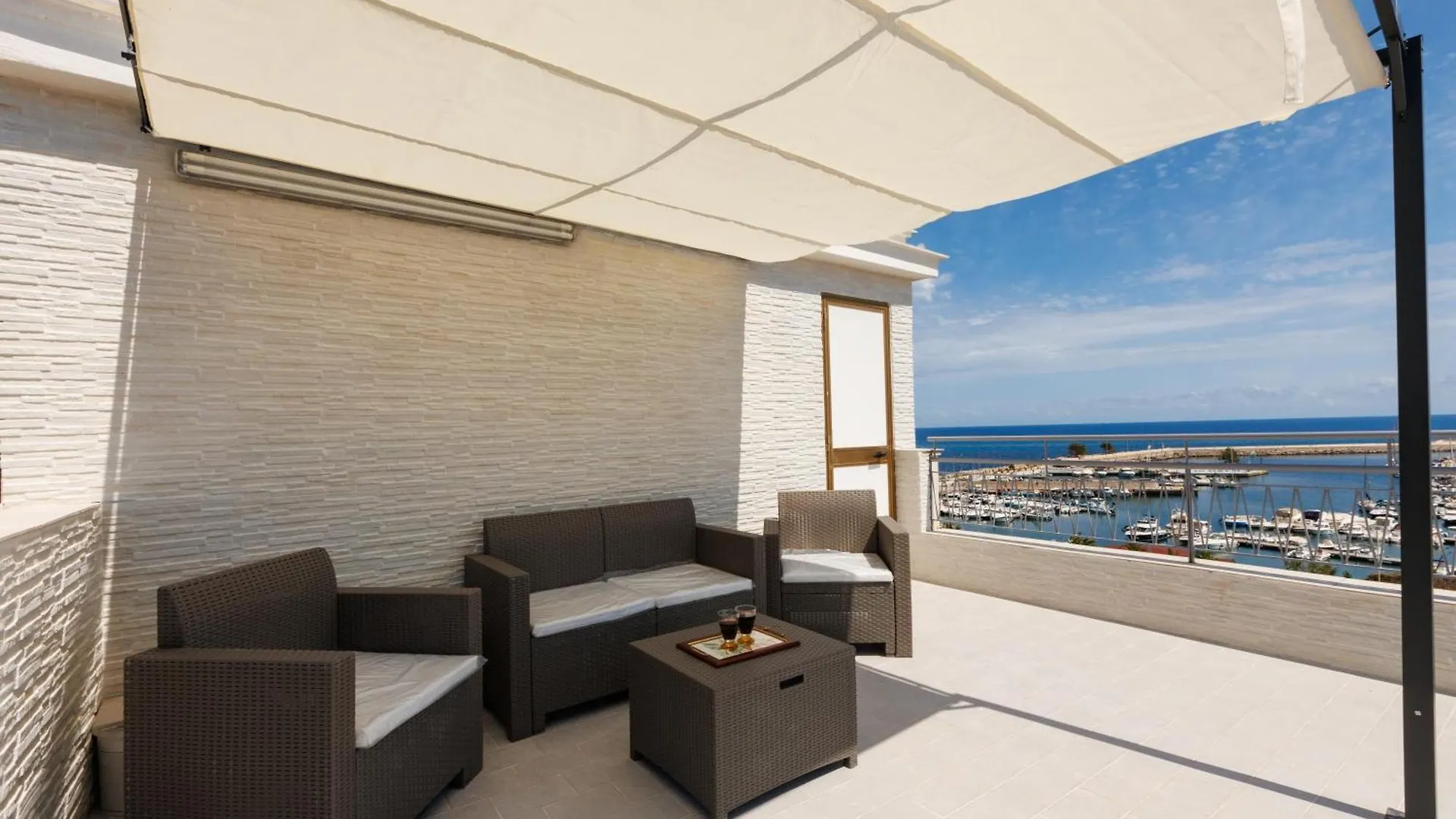 Donna Rosalia Apartments تْرابْيا