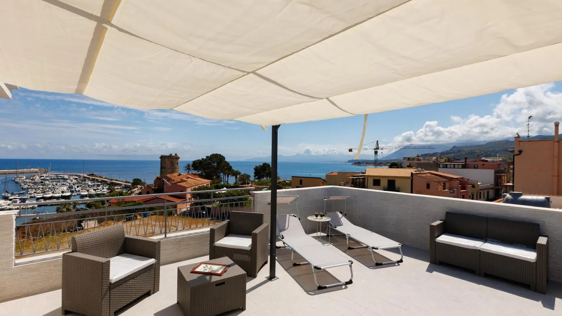 Donna Rosalia Apartments تْرابْيا